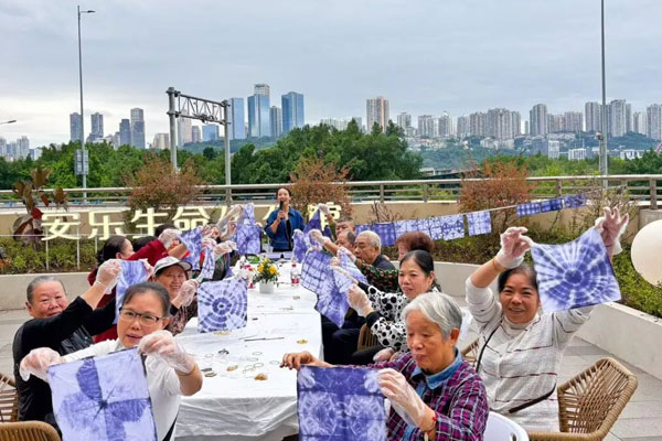 渝中：优养优逝全链条，扎染生命一堂课！让“善终”成为民生温度